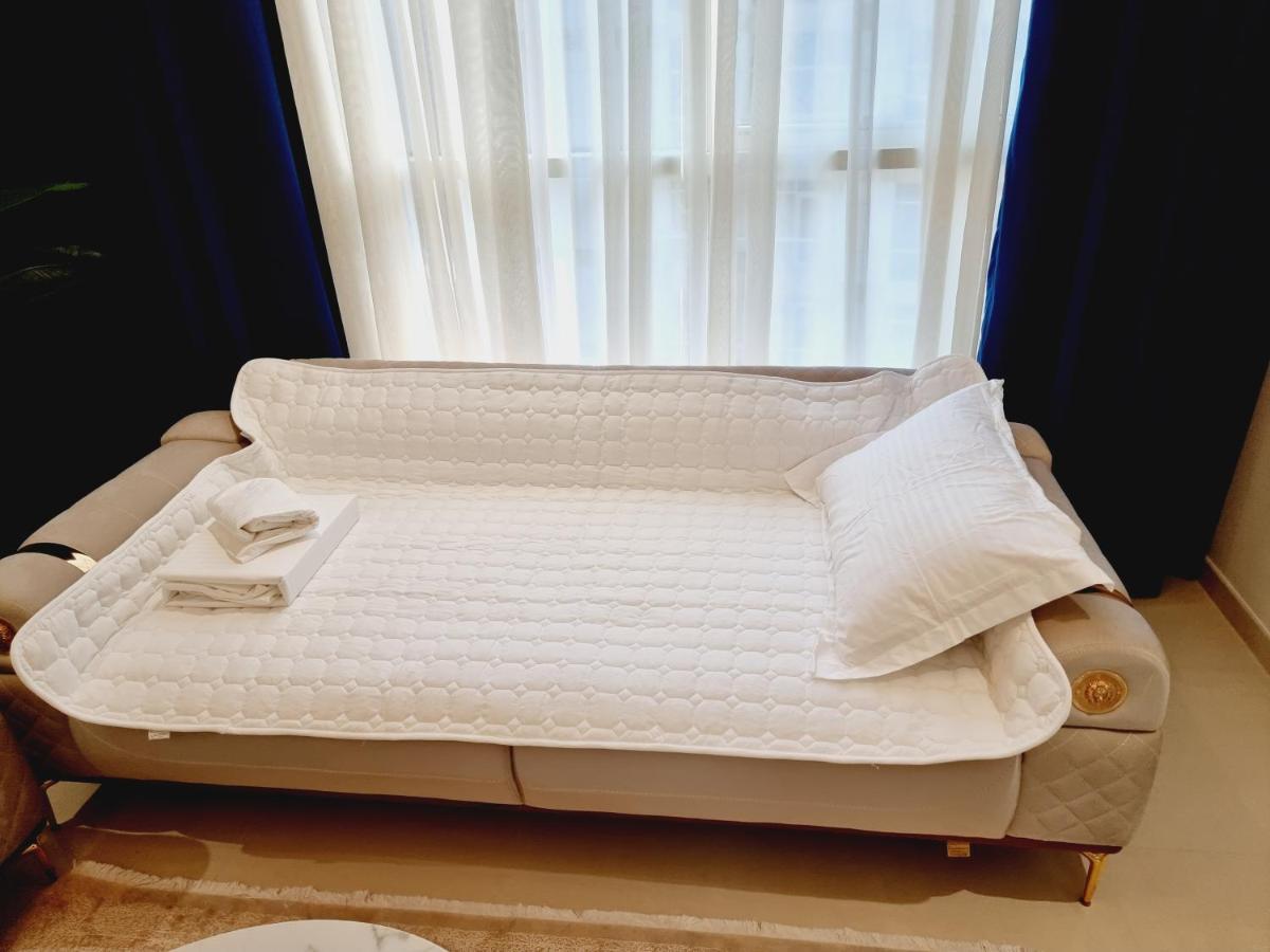 Dunya Tower Luxury And 2 Min Walk To Dubai Mall And Burj Khalifa In Heart Of Downtown Ngoại thất bức ảnh