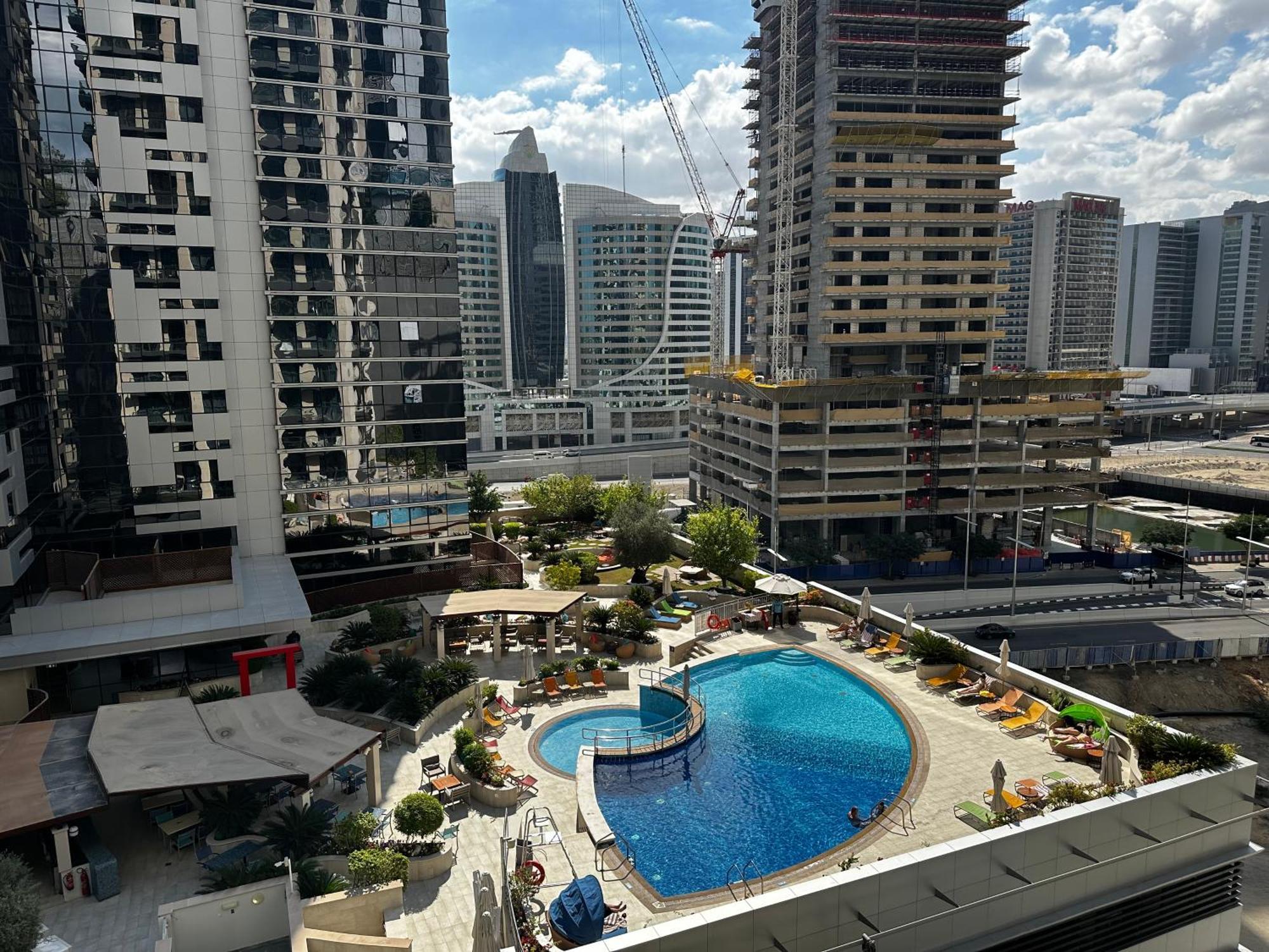 Dunya Tower Luxury And 2 Min Walk To Dubai Mall And Burj Khalifa In Heart Of Downtown Ngoại thất bức ảnh