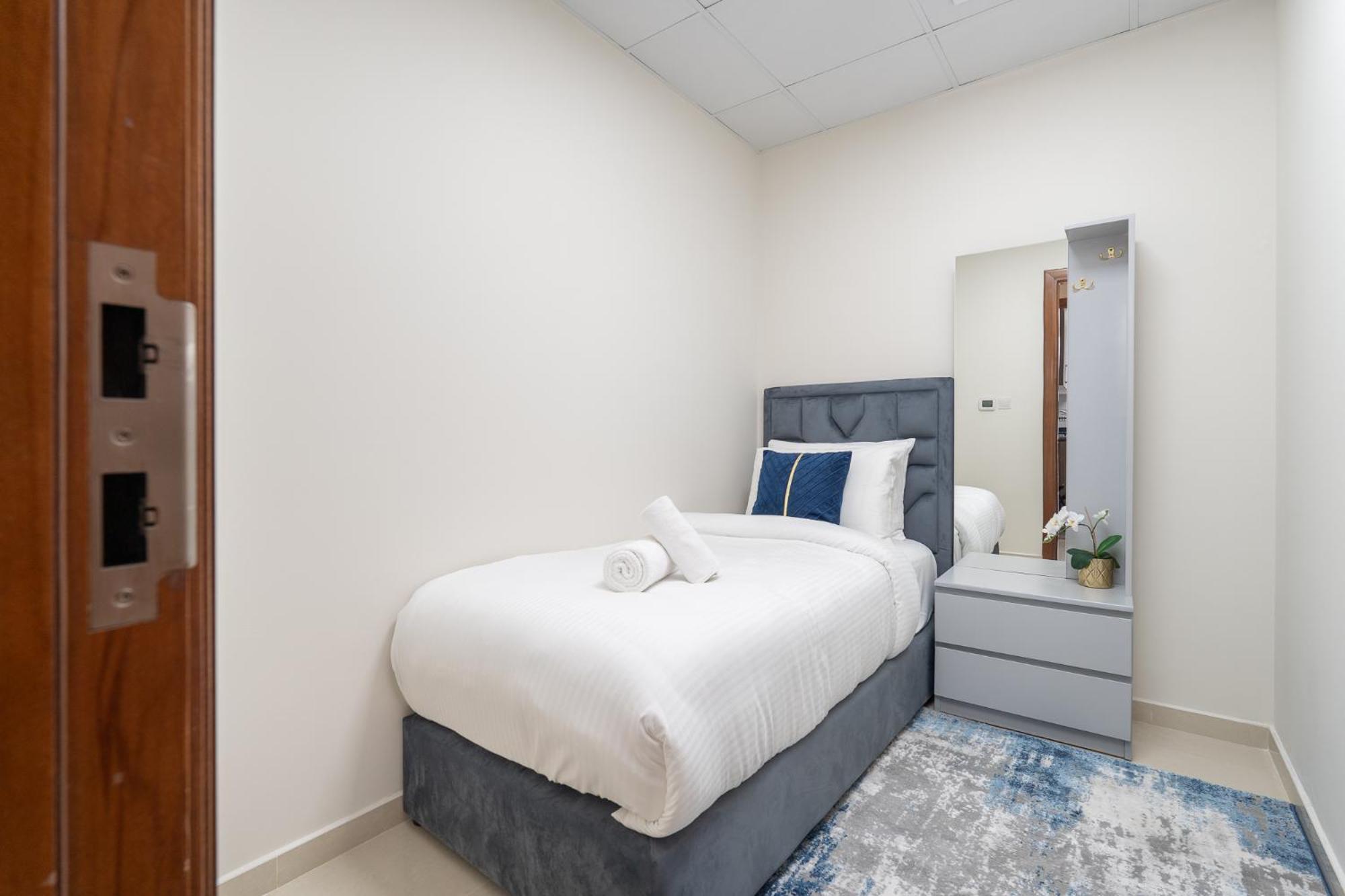 Dunya Tower Luxury And 2 Min Walk To Dubai Mall And Burj Khalifa In Heart Of Downtown Ngoại thất bức ảnh