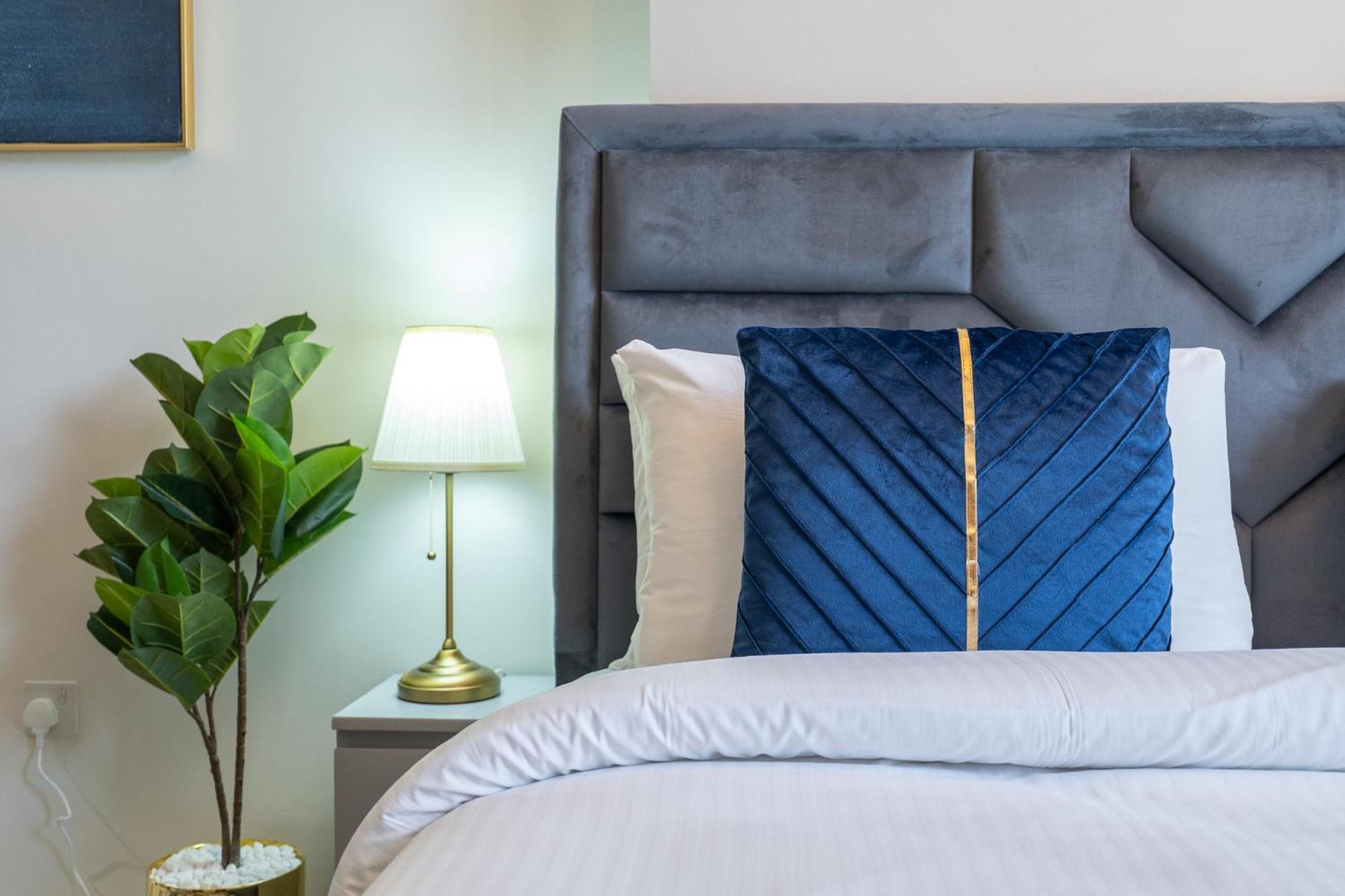 Dunya Tower Luxury And 2 Min Walk To Dubai Mall And Burj Khalifa In Heart Of Downtown Ngoại thất bức ảnh